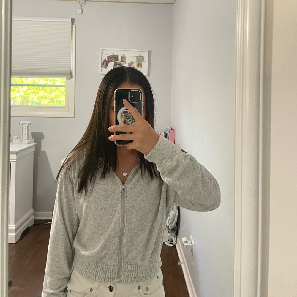 Gilly Hicks small light grey zip up hoodie